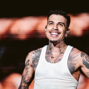 Rauw Alejandro sorprende con su nuevo single "Carita Linda"