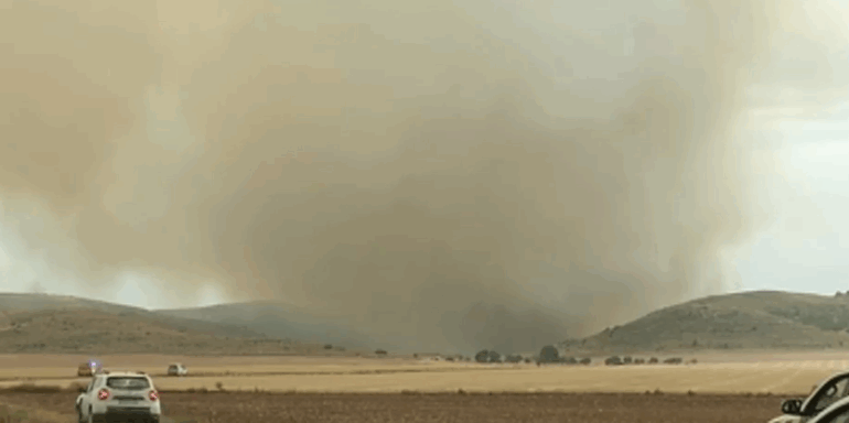 Un rayo, posible origen del incendio en Chinchilla de Montearagón - SURCO CLM, Diario digital
