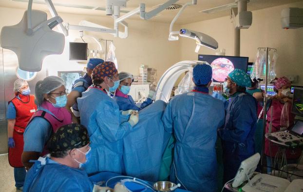 La Gerencia de Atención Integrada de Hellín continúa incorporando técnicas quirúrgicas al Servicio de Urología - SURCO CLM, Diario digital