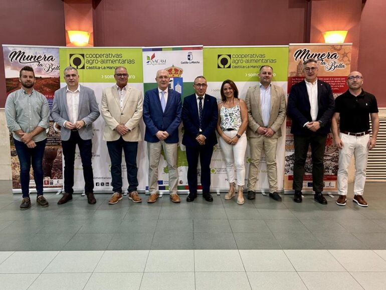 El comisionado del Reto Demográfico, Jesús Alique, en la inauguración del II Foro Regional de Cooperativismo Rural y Reto Demográfico, en Munera - SURCO CLM, Diario digital